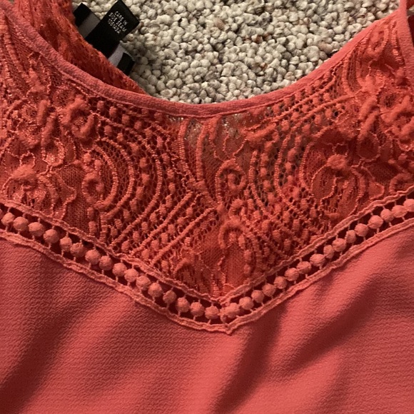 Dressy Tank top - Picture 4 of 4